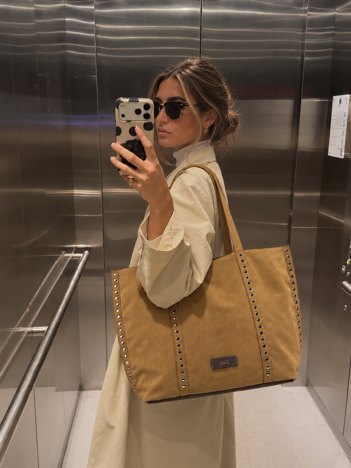 SHOULDER NIETEN CAMEL