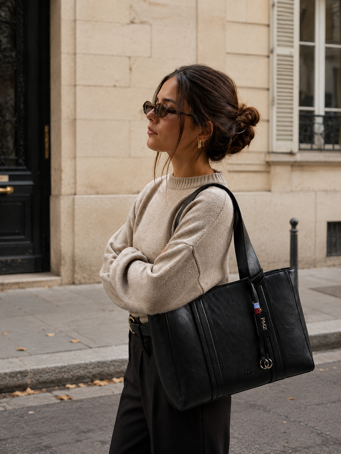 BLACK PLAIN SHOULDER BAG