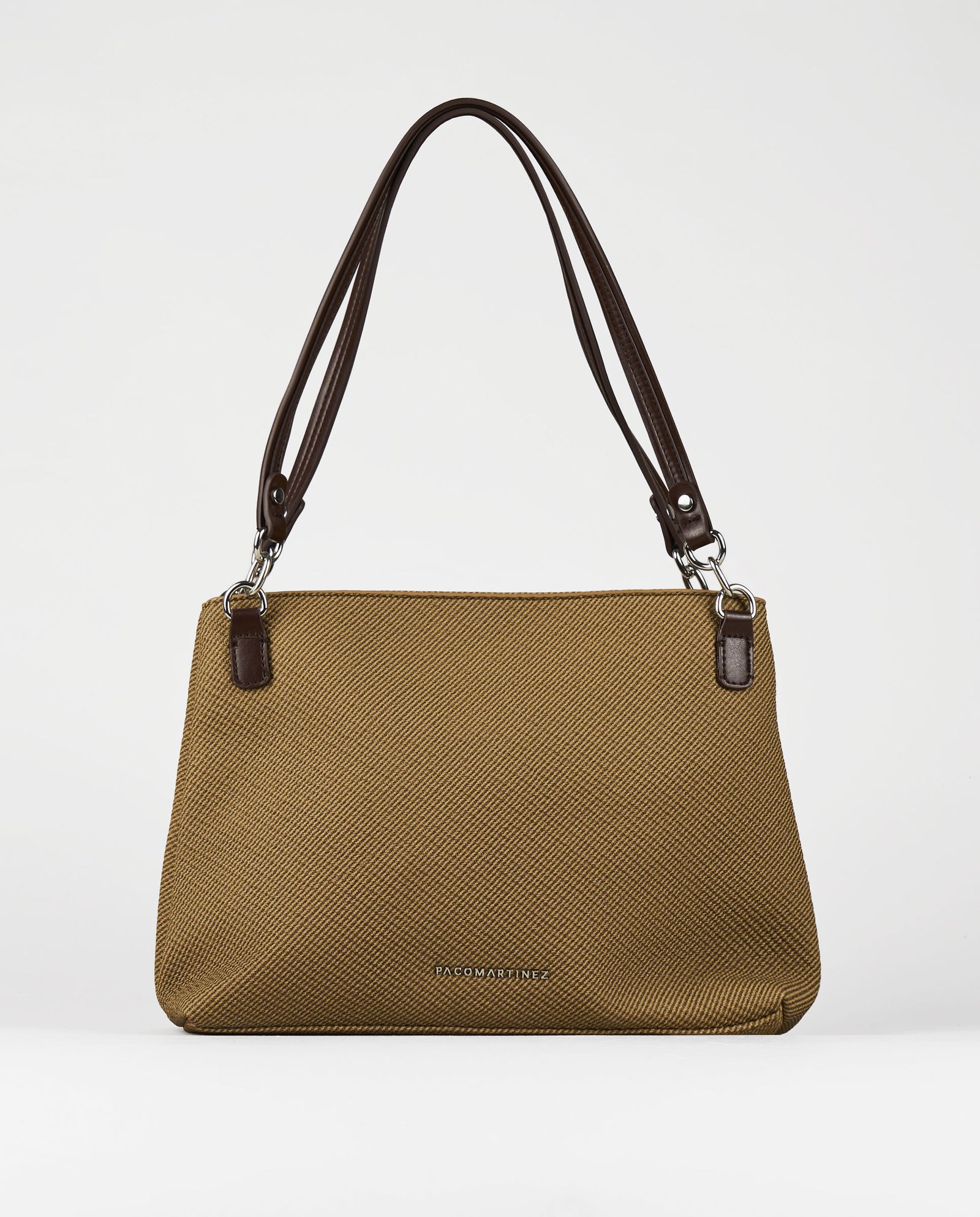 SHOPPER NEGRO CON DETALLE DE LLAVE
