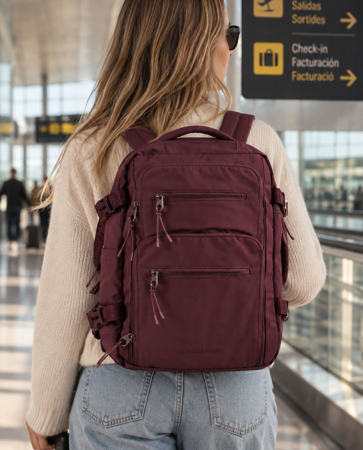 TRAVELLER BURGUNDY POCKETS BACKPACK
