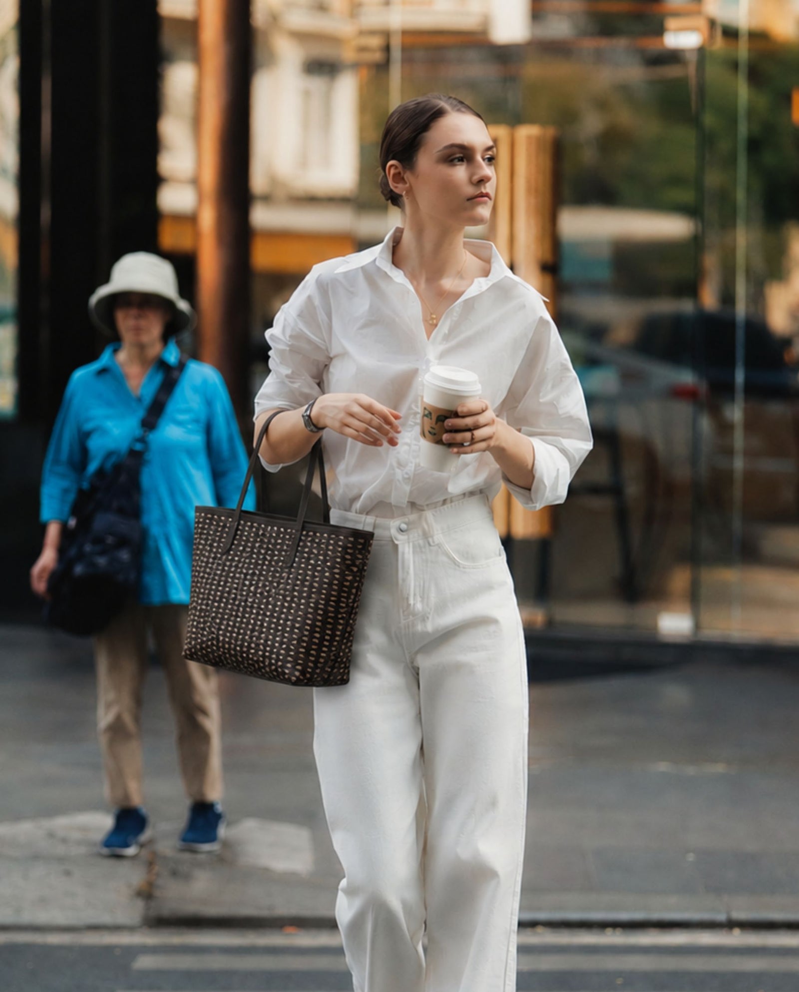 SHOPPER LOGOMANÍA MARRÓN
