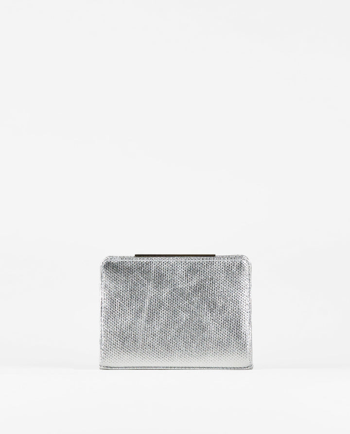 BOLSO CLUTCH METALIZADO PLATA