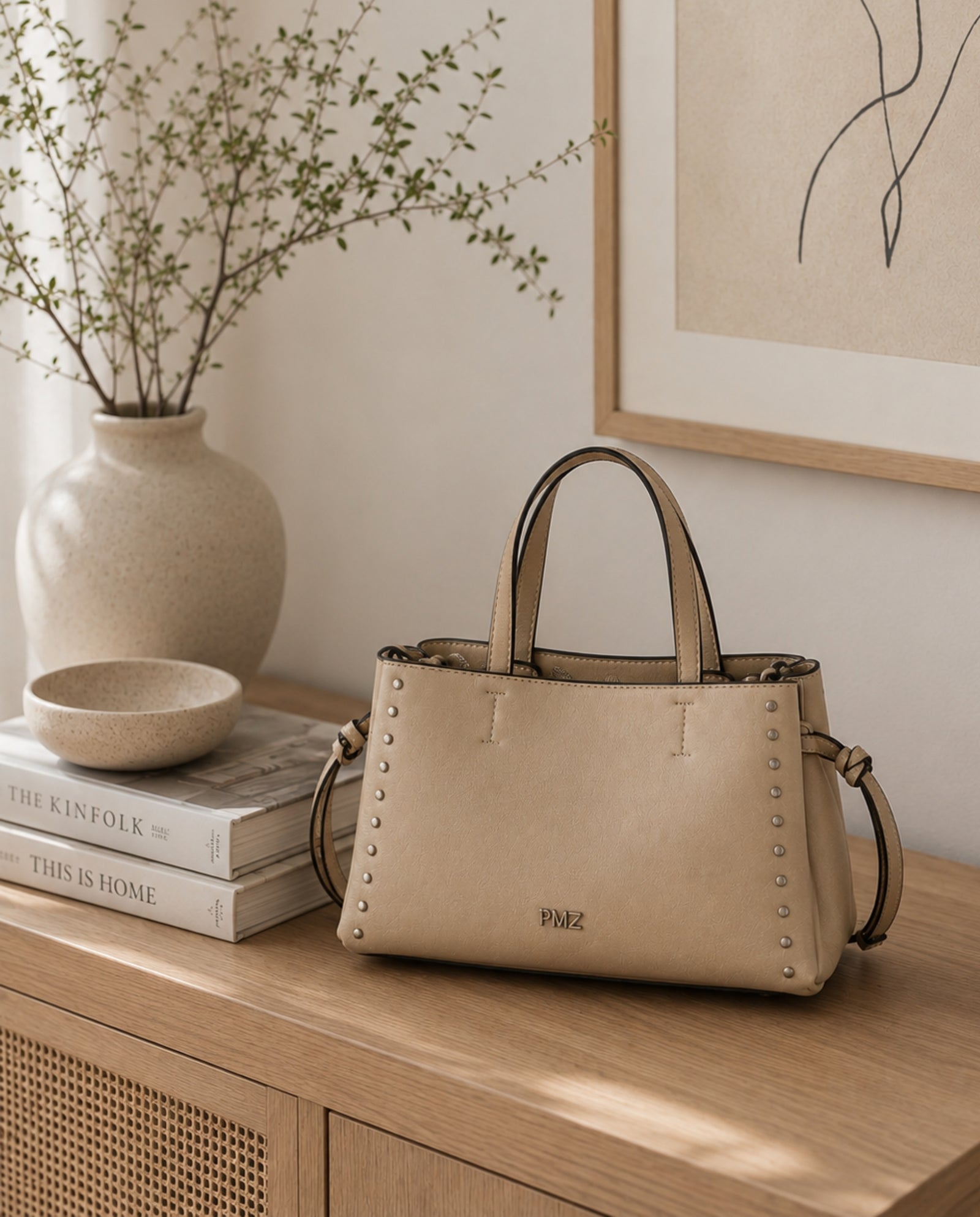 SHOULDER TACHUELAS BEIGE