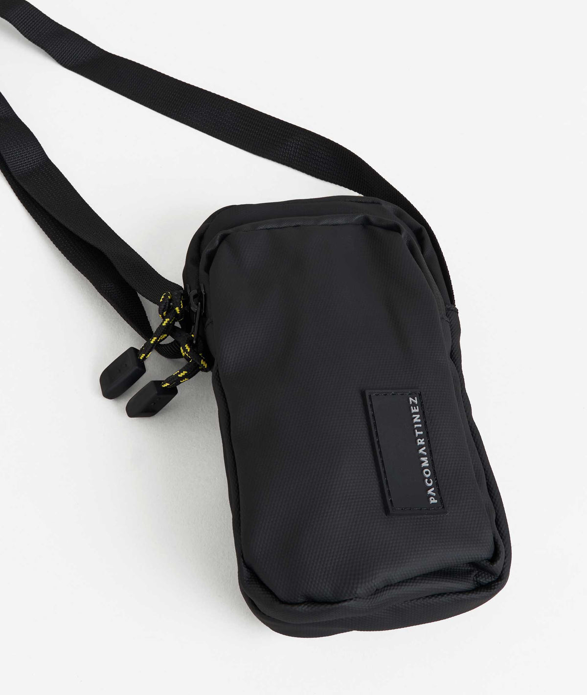 MEN'S PHONE BAG