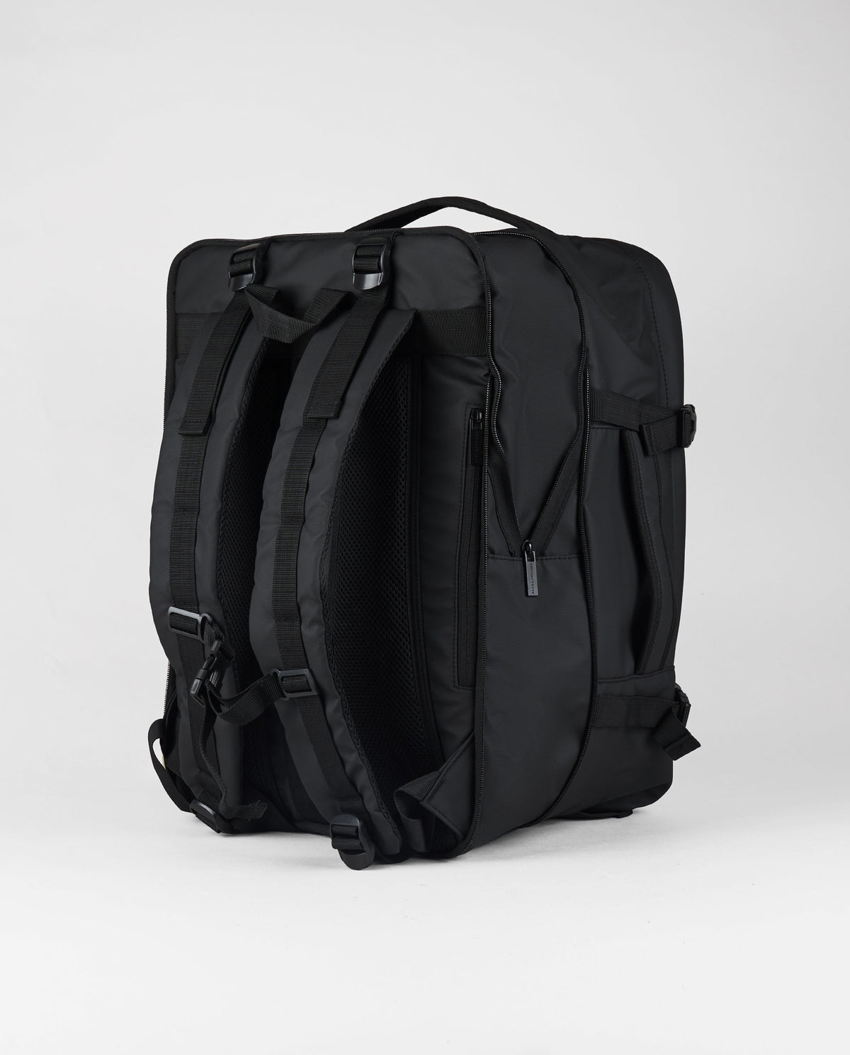 MOCHILA EXPANDIBLE NEGRA