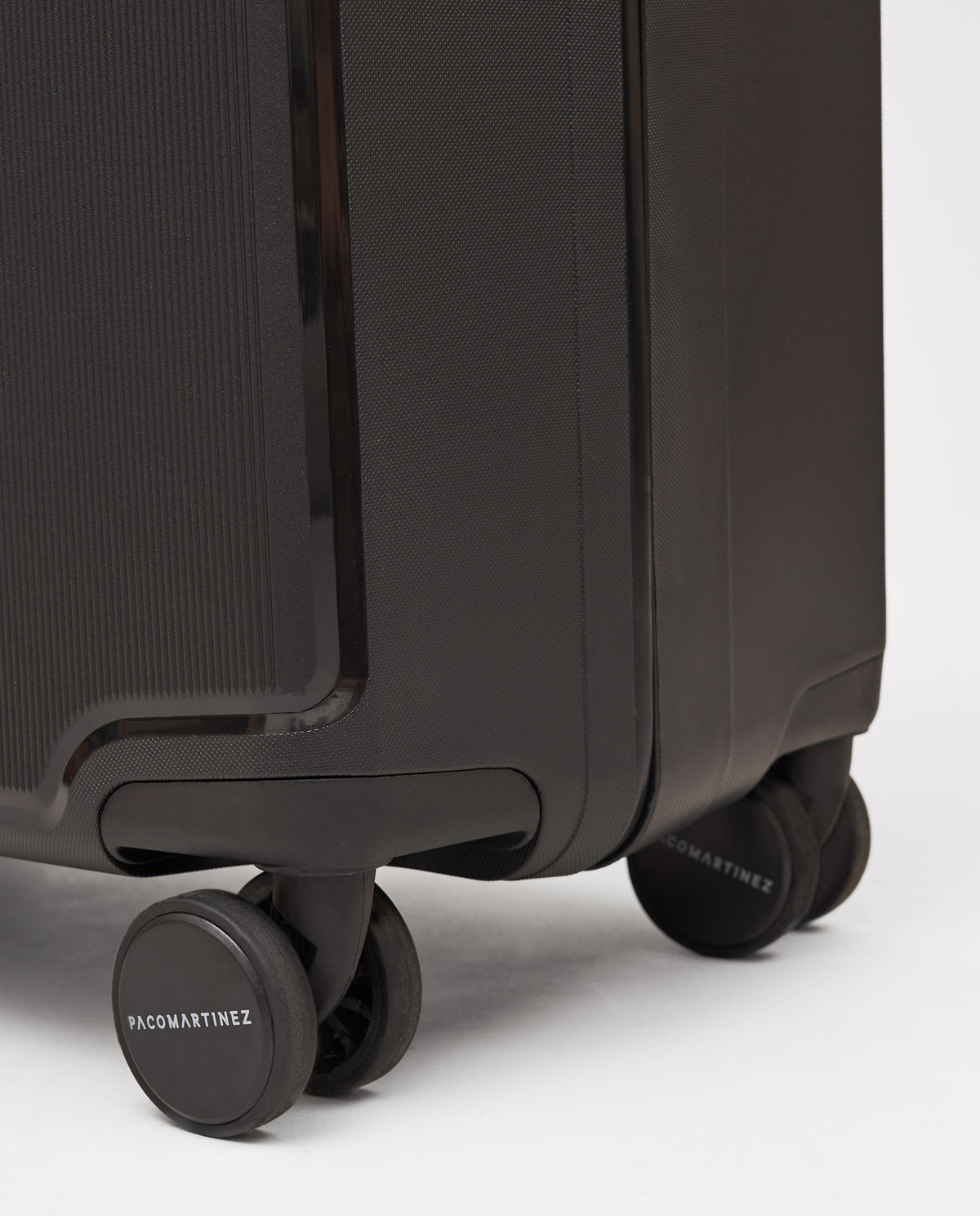 MALETA V COMPACT MEDIANA