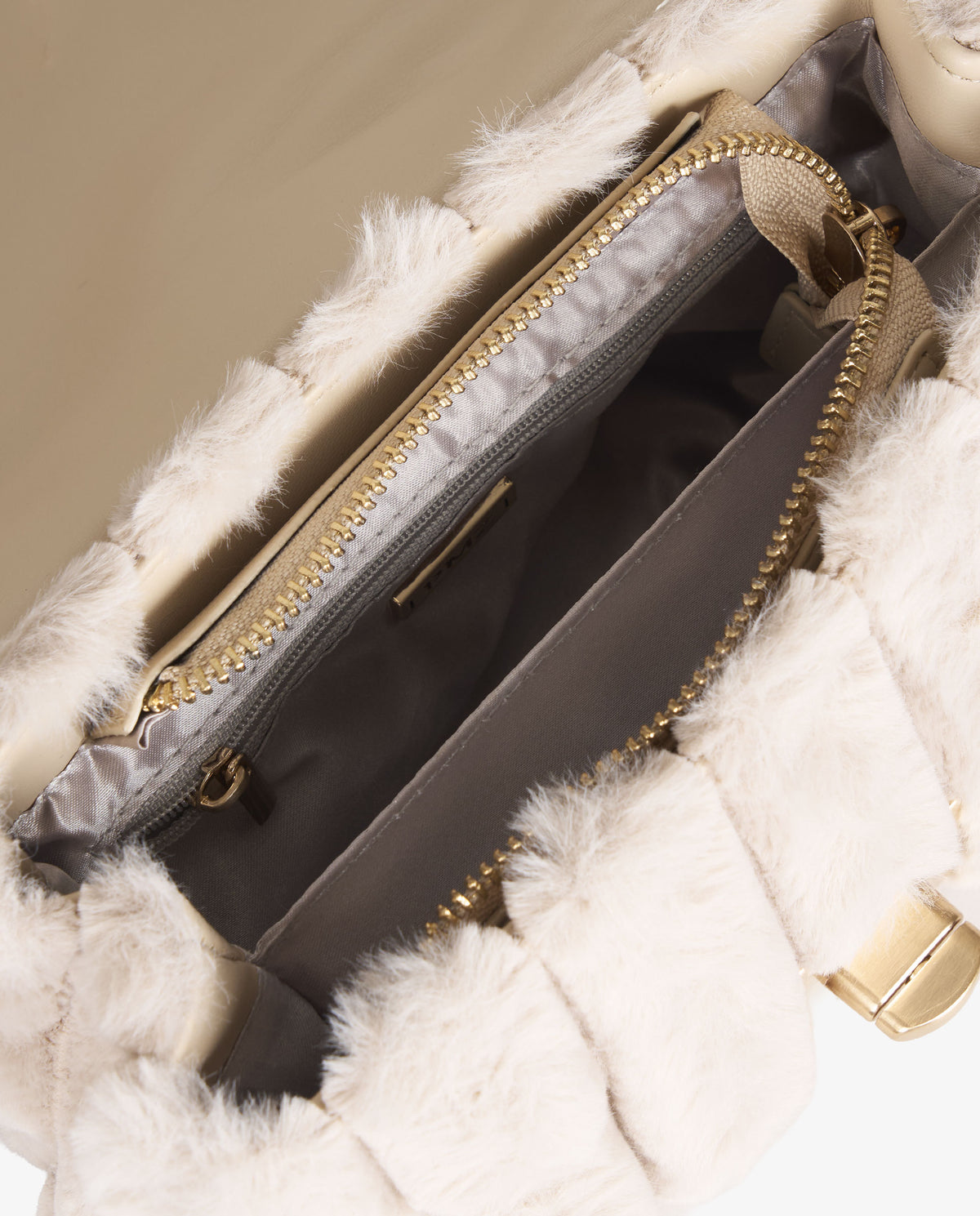 FLAP PELO BEIGE