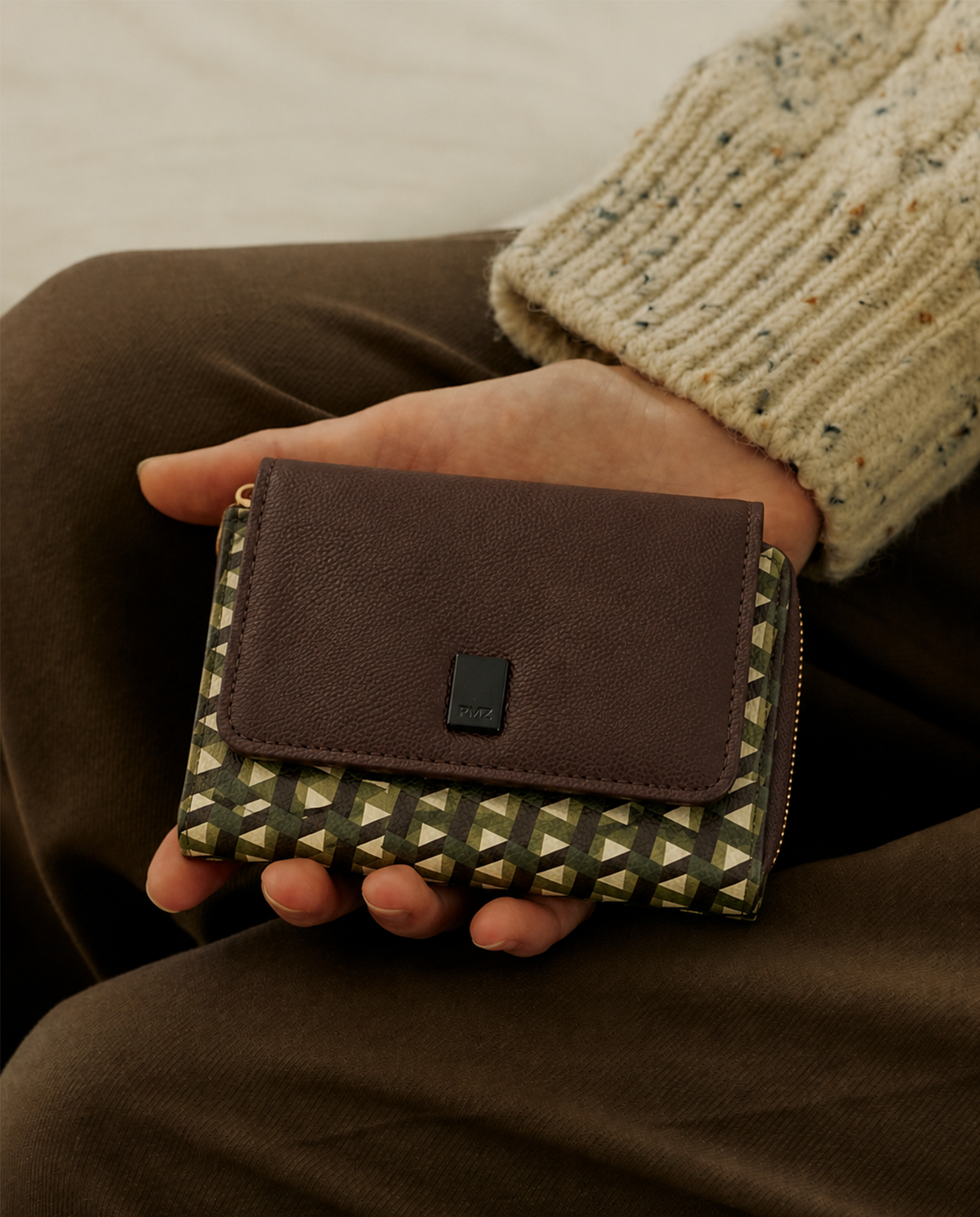 GREEN PRINT WALLET