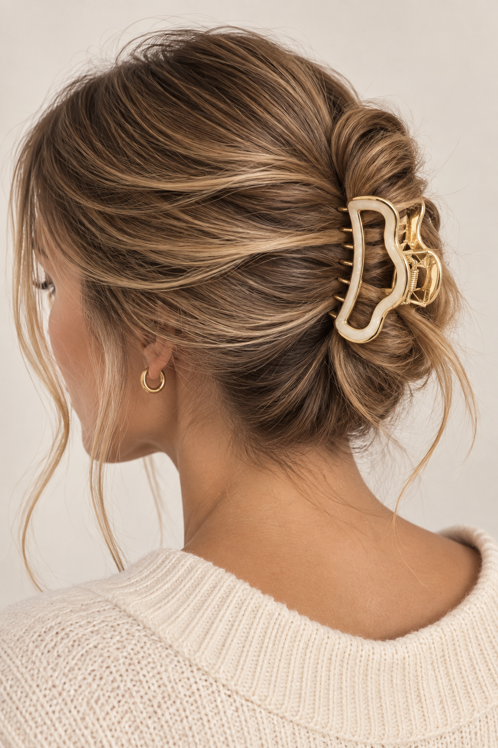 PEARLESCENT HAIR CLIP