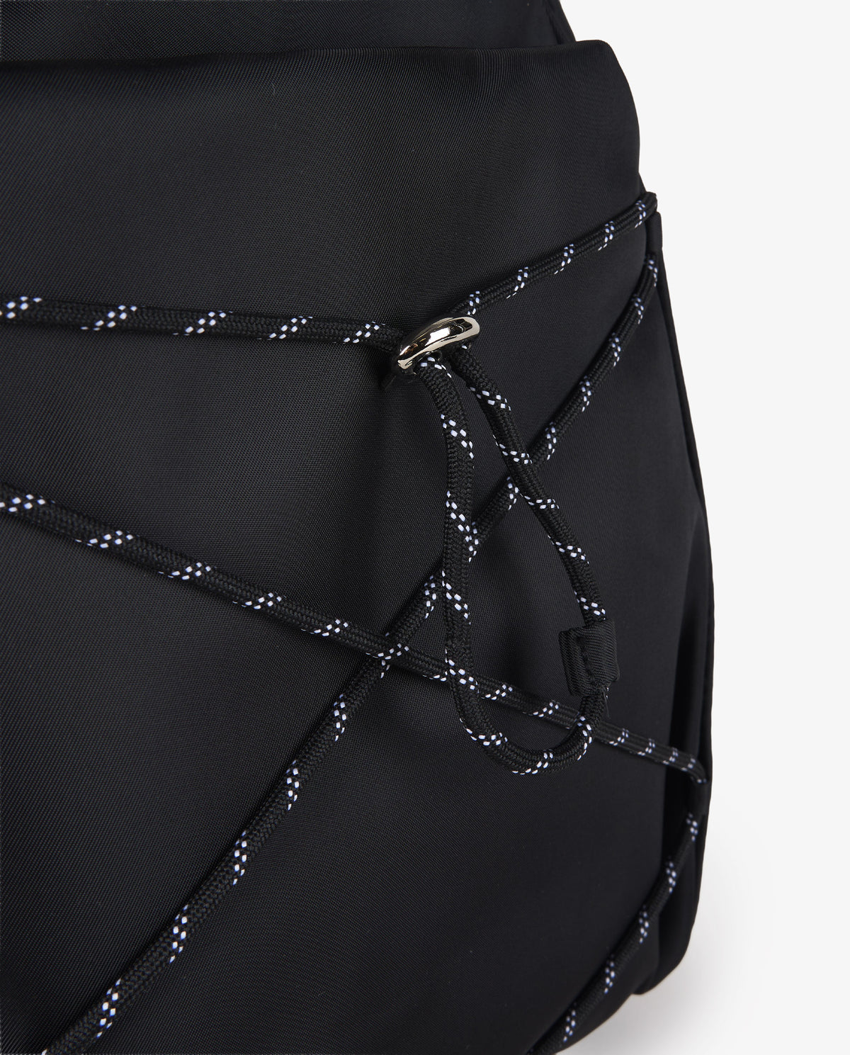 MOCHILA CUERDAS NEGRO