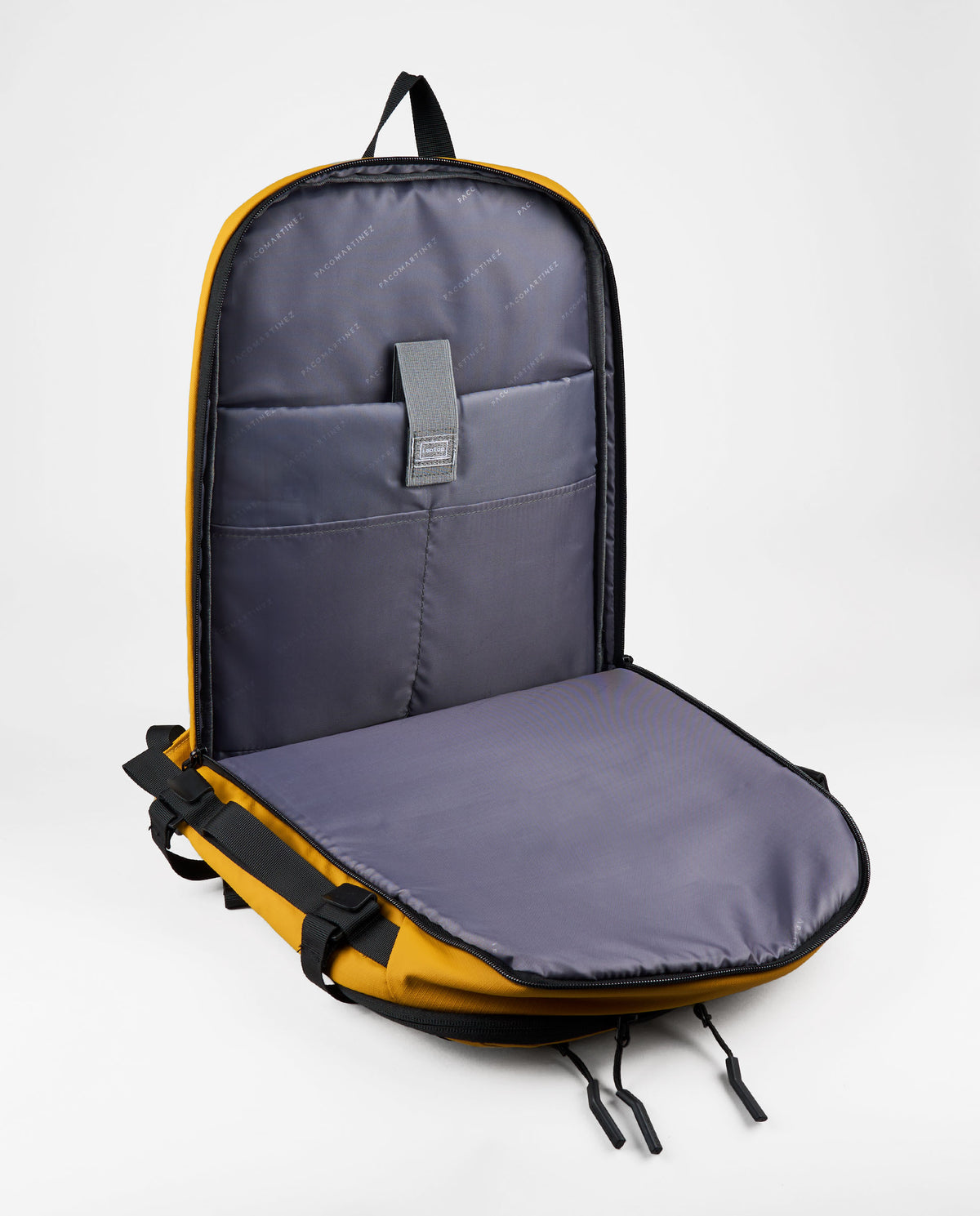 MOCHILA MOSTAZA